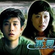 直言在拍这部戏之前，很难想象自己扛枪，需要克服自己心里那关。